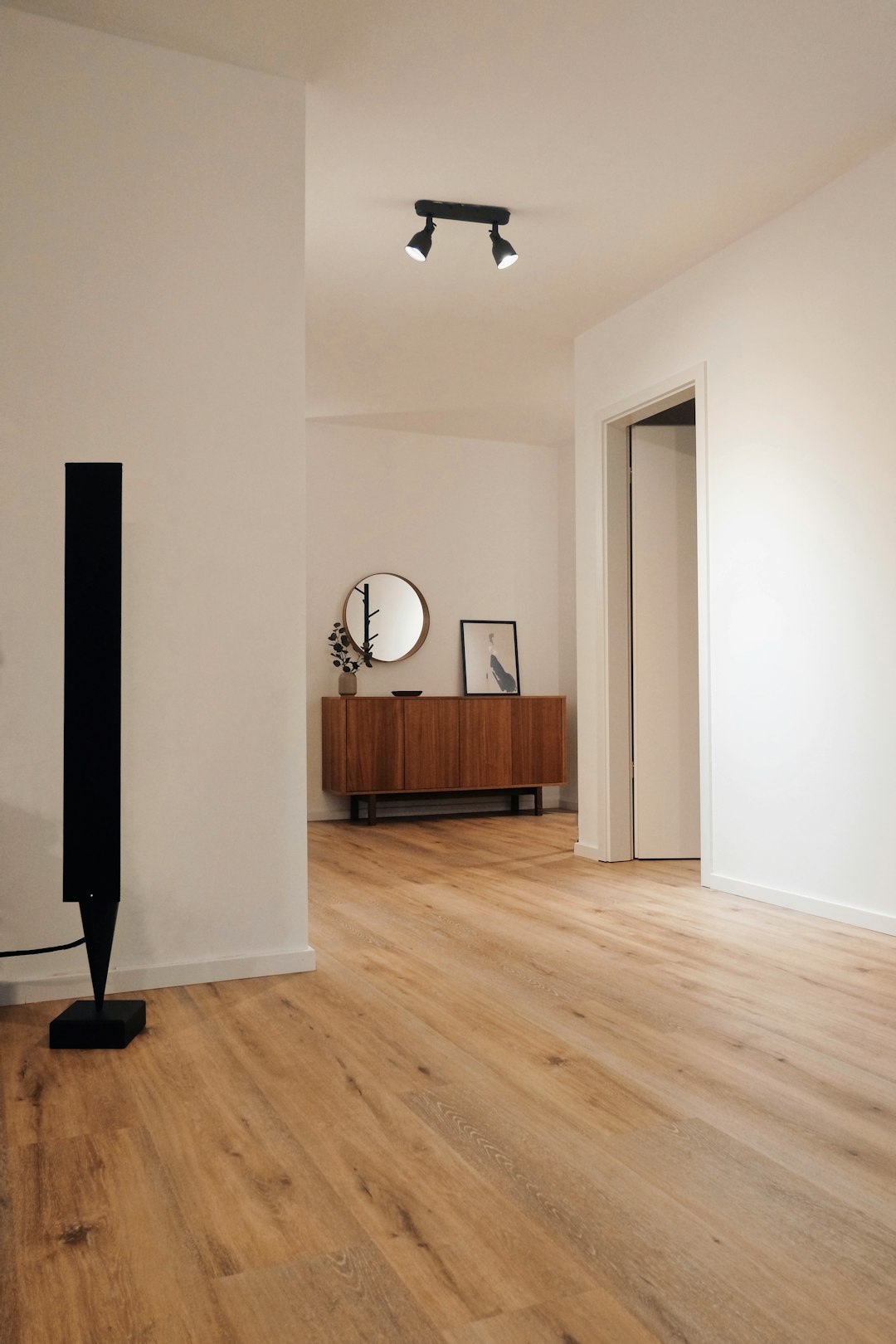 Rovere Naturale 24x48 wood-look tile